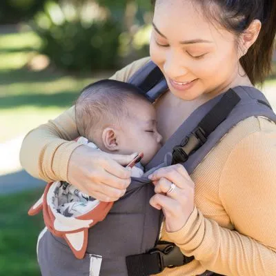 Infantino Porte-bébé Cuddle Up Fox Avec Capuche 9 Infantino Porte-bébé Cuddle Up Fox Avec Capuche – Image 7