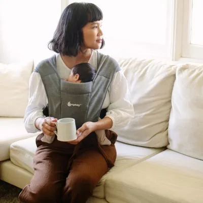 Ergobaby Porte Bébé Embrace Gris 29 Ergobaby Porte Bébé Embrace Gris – Image 28