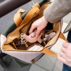 Done By Deer Sac à Dos à Langer Rose Et Kaki 16 Done By Deer Sac à Dos à Langer Rose Et Kaki -Sorties et bagagerie boutique sac a dos a langer rose et kaki 6