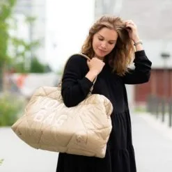 Childhome Sac à Langer à Anses Mommy Bag Matelassé Beige -Sorties et bagagerie boutique sac a langer a anses mommy bag matelasse beige 8