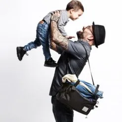 Je Porte Mon Bébé / Love Radius Sac à Langer Caravanbag Noir 12 Je Porte Mon Bébé / Love Radius Sac à Langer Caravanbag Noir -Sorties et bagagerie boutique sac a langer caravanbag noir 5