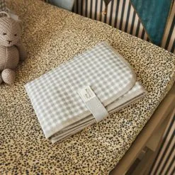 Walking Mum Tapis à Langer I Love Vichy Gris -Sorties et bagagerie boutique tapis a langer i love vichy gris 2