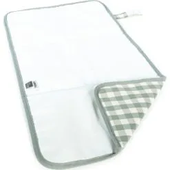 Walking Mum Tapis à Langer Remy Vert 6 Walking Mum Tapis à Langer Remy Vert -Sorties et bagagerie boutique tapis a langer remy vert 2