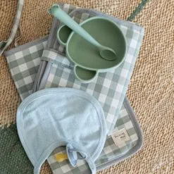 Walking Mum Tapis à Langer Remy Vert 7 Walking Mum Tapis à Langer Remy Vert -Sorties et bagagerie boutique tapis a langer remy vert 3